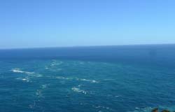  The meeting of the Tasman Sea and Pacific Ocean